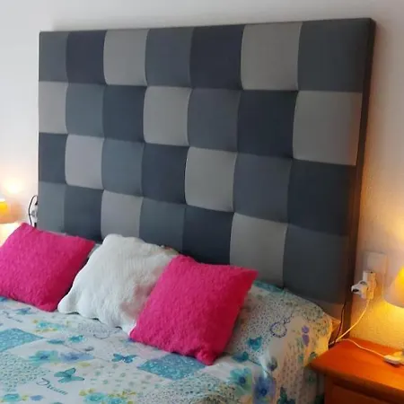 Casablanca Penthouse With Private Roof Terrace 70m2 شقة تورّيفيِخا